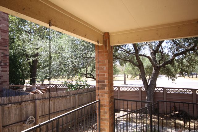 216 HORSE HL, Boerne, TX 78006