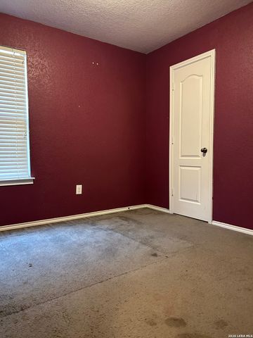 216 HORSE HL, Boerne, TX 78006