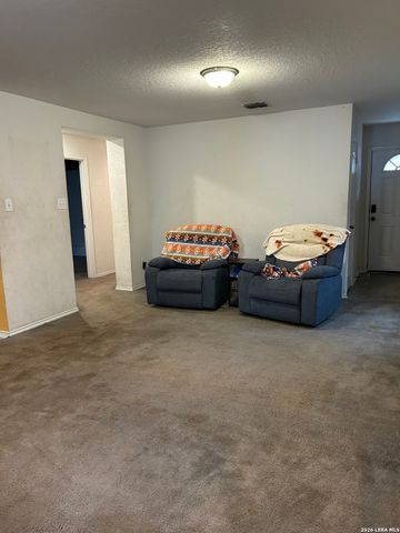 216 HORSE HL, Boerne, TX 78006
