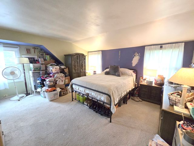 23W563 Woodworth Place, Roselle, IL 60172
