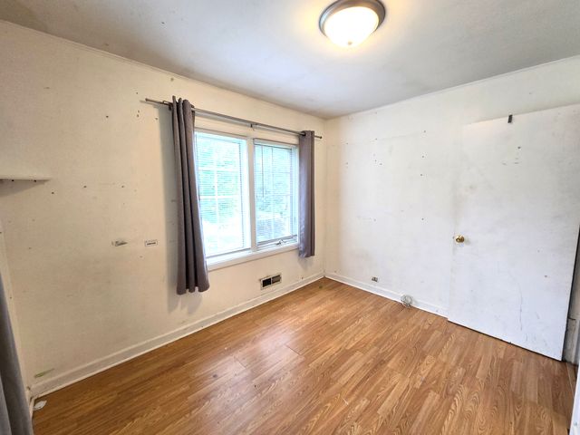 23W563 Woodworth Place, Roselle, IL 60172