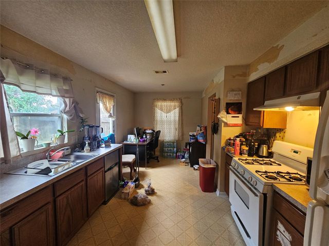 5727 Basswood Dale Drive, Houston, TX 77084