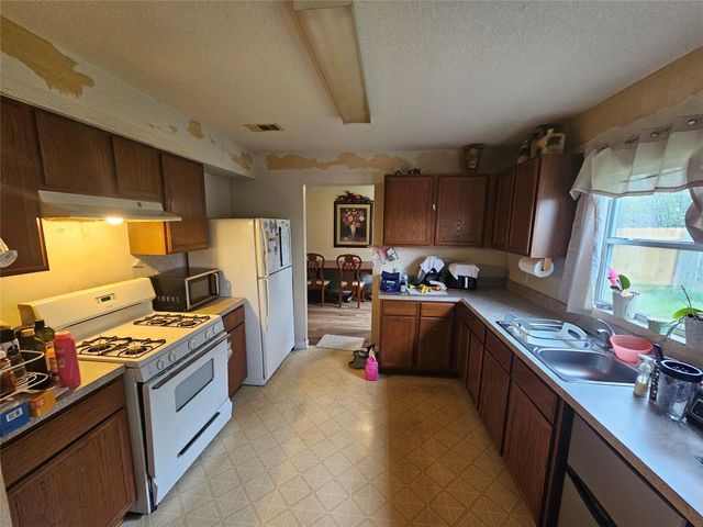 5727 Basswood Dale Drive, Houston, TX 77084