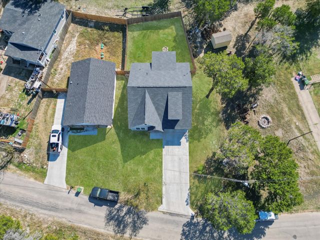 1101 Apache Ridge Road, Granbury, TX 76048