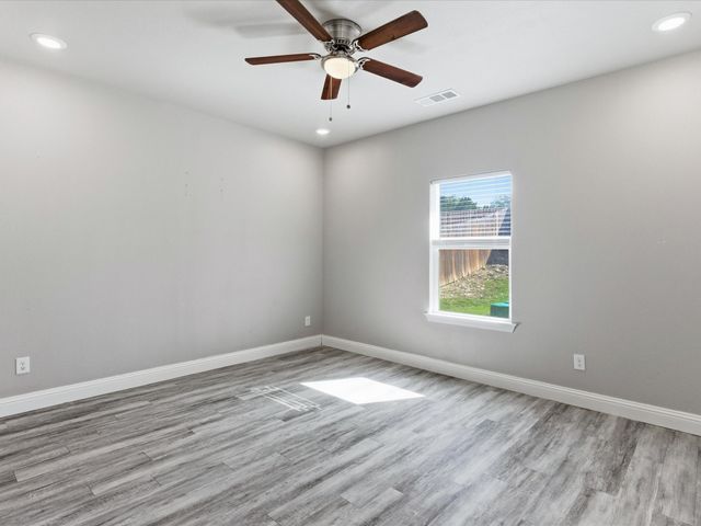 1101 Apache Ridge Road, Granbury, TX 76048