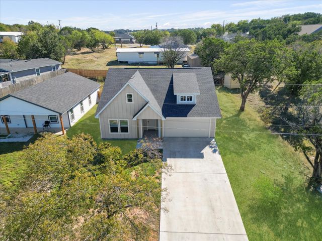 1101 Apache Ridge Road, Granbury, TX 76048