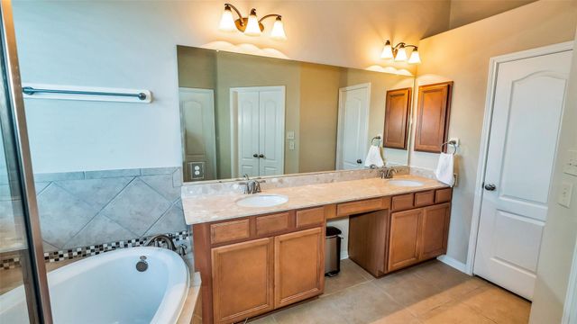 8807 Seguin Cove Lane, Richmond, TX 77407