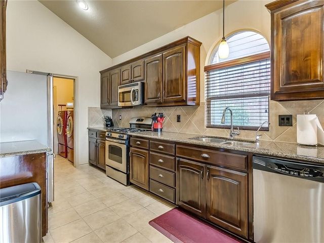 2264 Laurel Forest Drive, Fort Worth, TX 76177