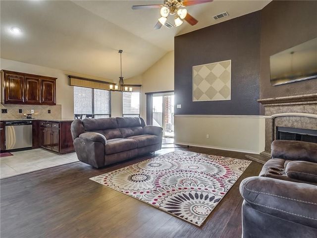 2264 Laurel Forest Drive, Fort Worth, TX 76177