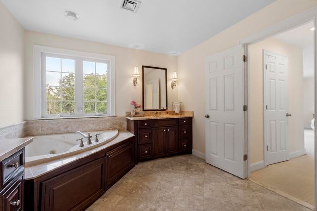 35 Sandy Ridge Road, Sterling, MA 01564