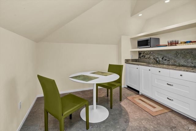 511 Kortum Canyon Rd, Calistoga, CA 94515