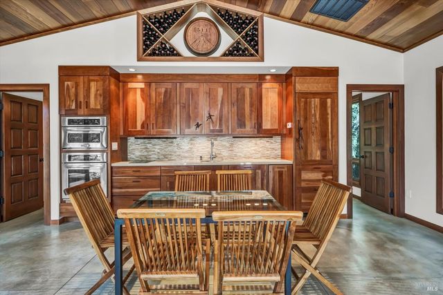 511 Kortum Canyon Rd, Calistoga, CA 94515