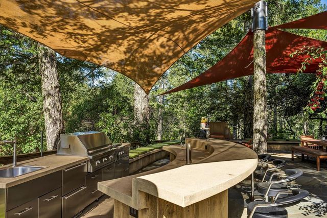 511 Kortum Canyon Rd, Calistoga, CA 94515