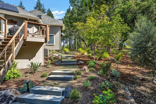 511 Kortum Canyon Rd, Calistoga, CA 94515