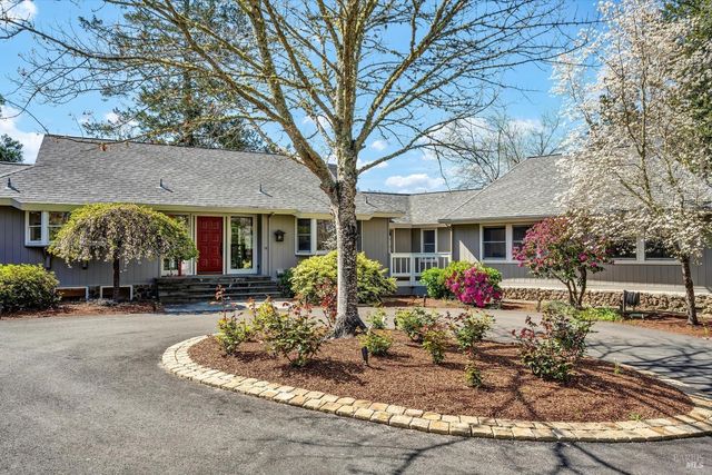 511 Kortum Canyon Rd, Calistoga, CA 94515