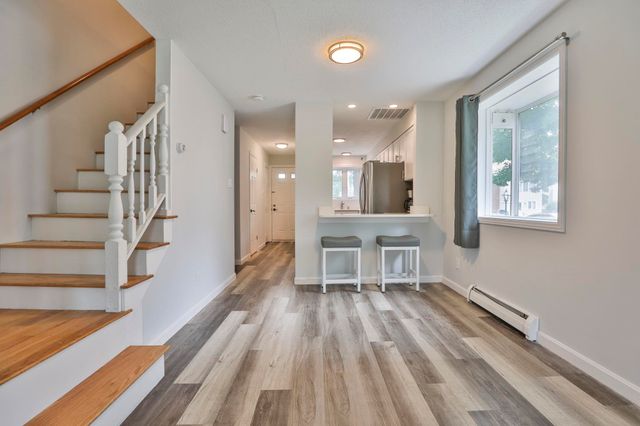 38 Shelburne Road, Merrimack, NH 03054