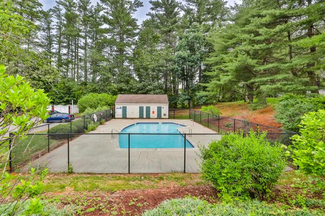 38 Shelburne Road, Merrimack, NH 03054