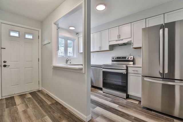 38 Shelburne Road, Merrimack, NH 03054