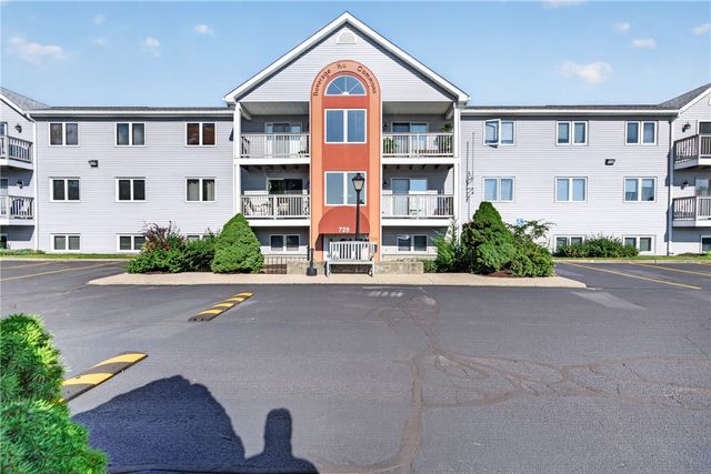 728 Beverage Hill Avenue 17, Pawtucket, RI 02861