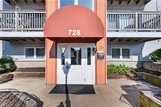 728 Beverage Hill Avenue 17, Pawtucket, RI 02861