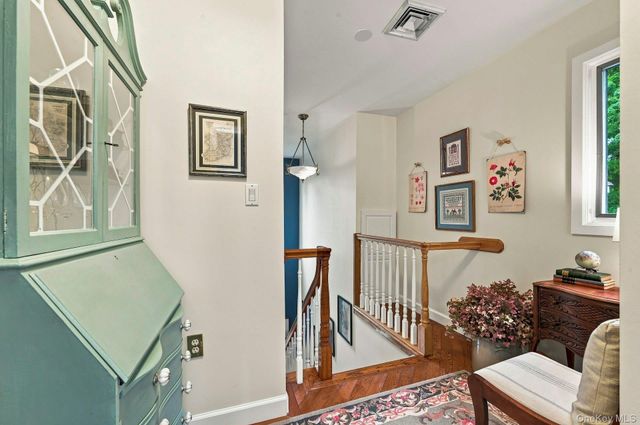 16 Brittany Court, Northport, NY 11768