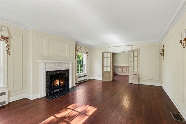 2203 Sheffield Drive, Kalamazoo, MI 49008