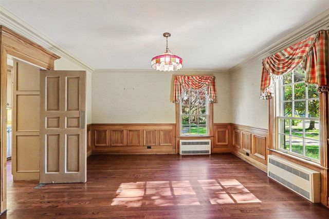 2203 Sheffield Drive, Kalamazoo, MI 49008