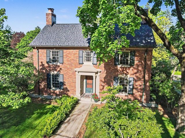 2203 Sheffield Drive, Kalamazoo, MI 49008