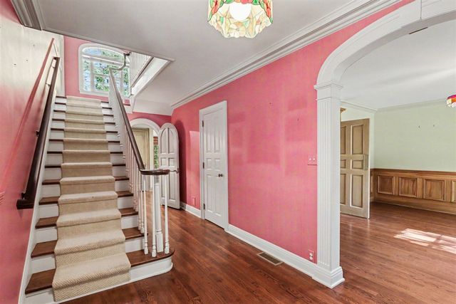 2203 Sheffield Drive, Kalamazoo, MI 49008
