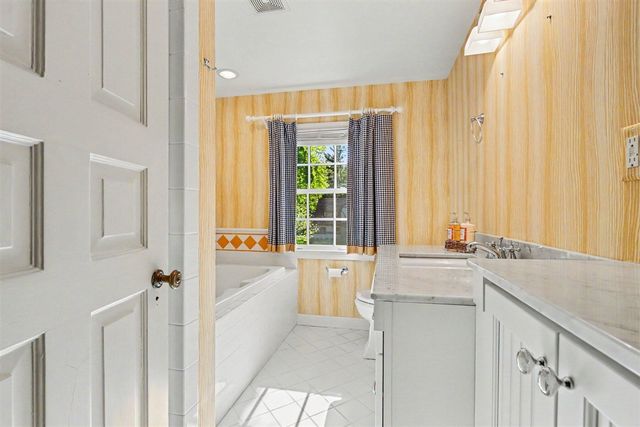 2203 Sheffield Drive, Kalamazoo, MI 49008
