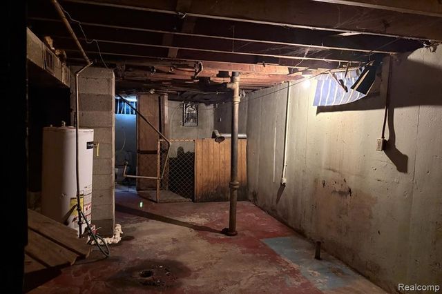 9377 Bessemore Street, Detroit, MI 48213