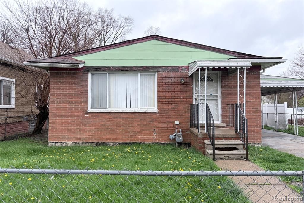 9377 Bessemore Street, Detroit, MI 48213