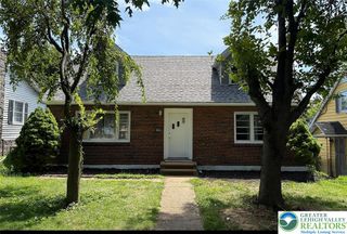 1524 Bushkill Drive, Wilson Boro, PA 18042