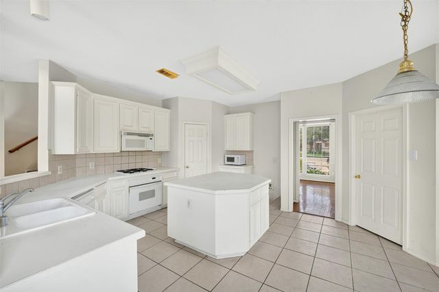 10038 Katherine Court, Houston, TX 77089