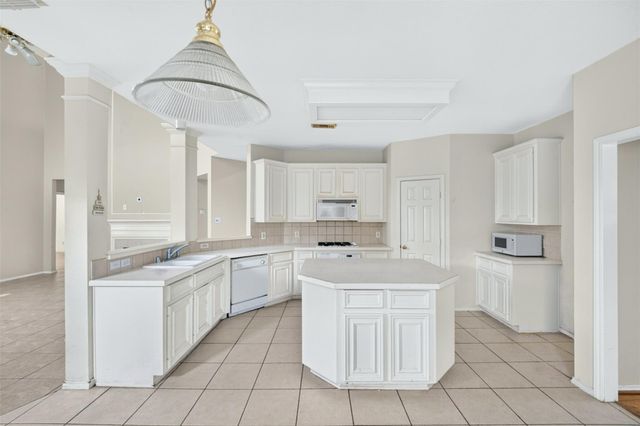 10038 Katherine Court, Houston, TX 77089