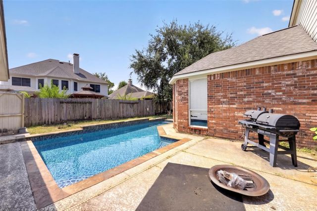 10038 Katherine Court, Houston, TX 77089