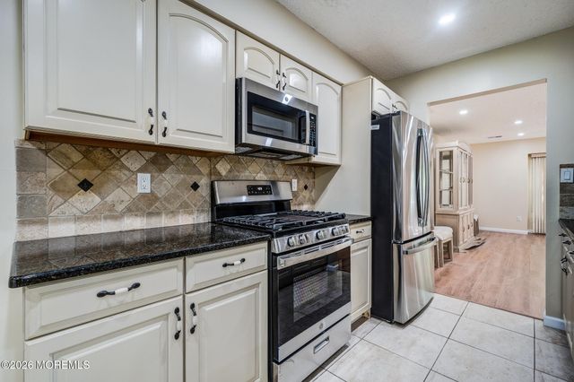 12 Stuart Drive 1, Freehold, NJ 07728