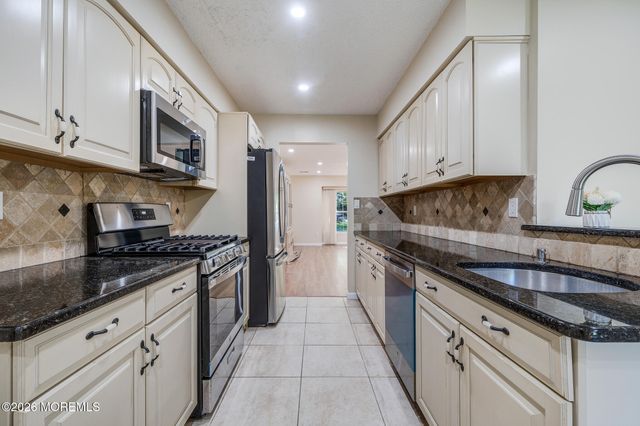 12 Stuart Drive 1, Freehold, NJ 07728
