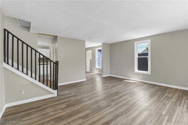 15413 Raymond Street, Maple Heights, OH 44137