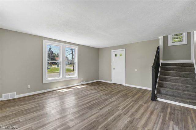 15413 Raymond Street, Maple Heights, OH 44137