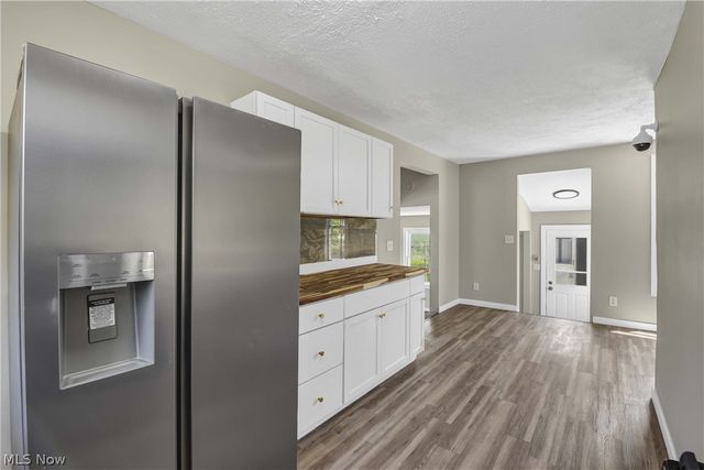 15413 Raymond Street, Maple Heights, OH 44137