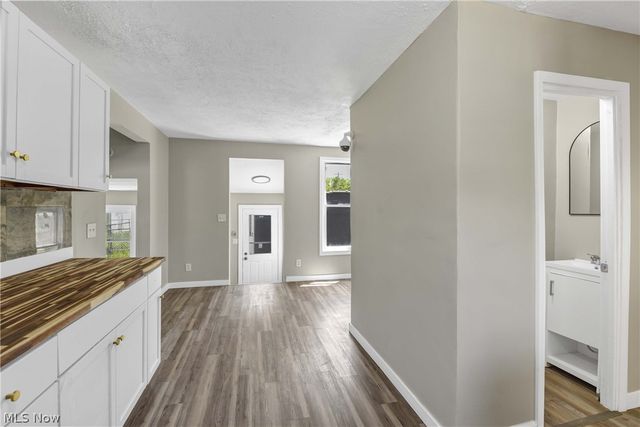 15413 Raymond Street, Maple Heights, OH 44137