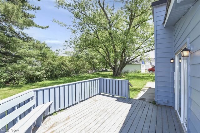 15413 Raymond Street, Maple Heights, OH 44137
