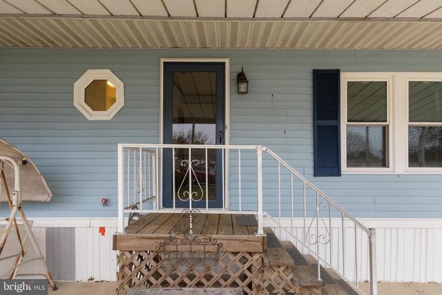 908 KELLY DR, Mount Wolf, PA 17347