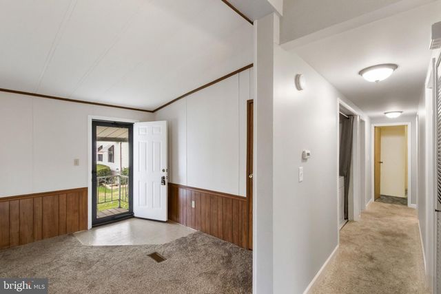 908 KELLY DR, Mount Wolf, PA 17347