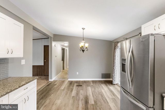 908 KELLY DR, Mount Wolf, PA 17347