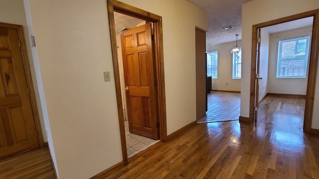 414 Hanover Street 5, Boston, MA 02113