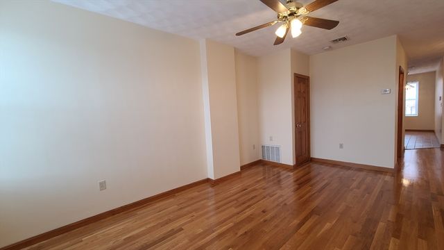 414 Hanover Street 5, Boston, MA 02113
