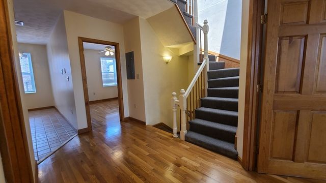 414 Hanover Street 5, Boston, MA 02113