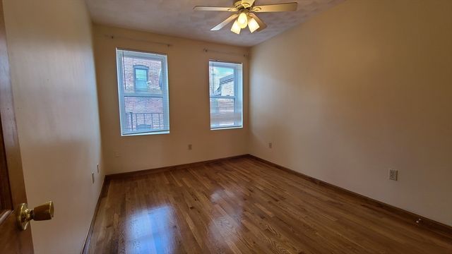 414 Hanover Street 5, Boston, MA 02113
